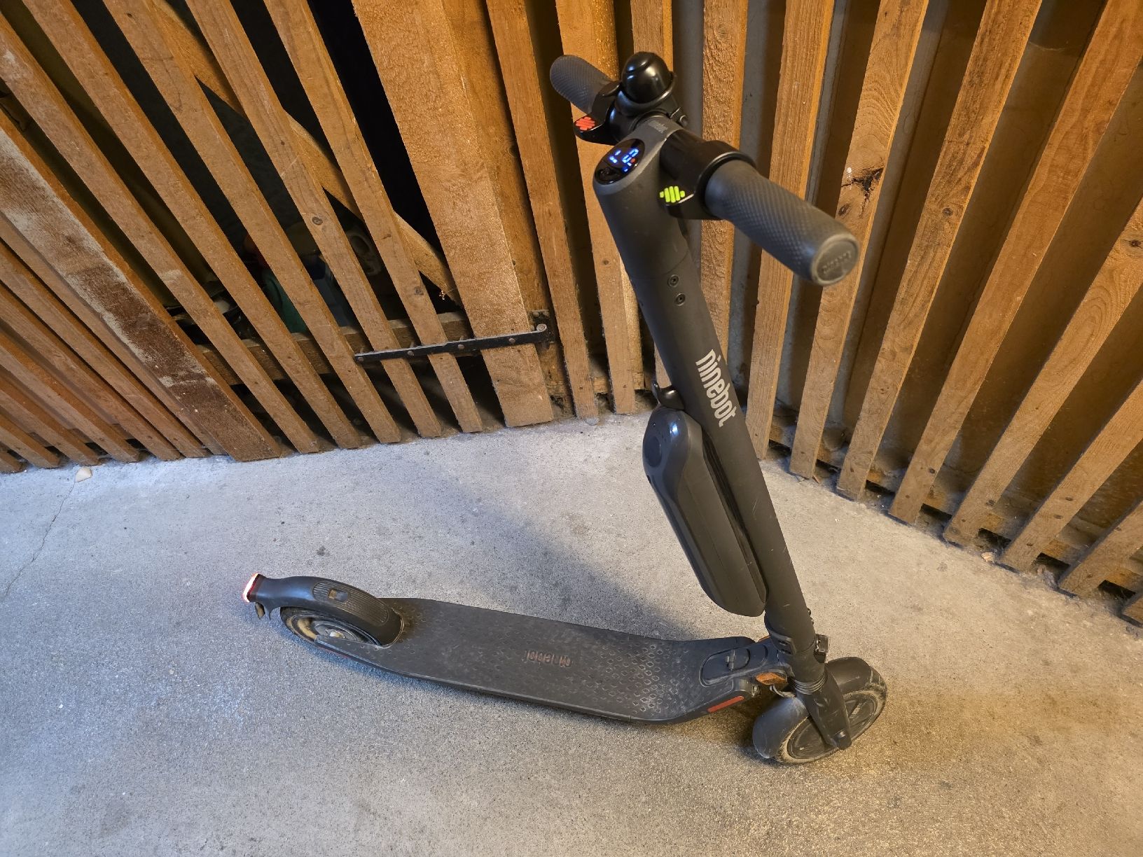 Scooters: Segway Ninebot KickScooter E25D E-Scooter – Gebraucht aus Wetzikon ZH von ss1ss