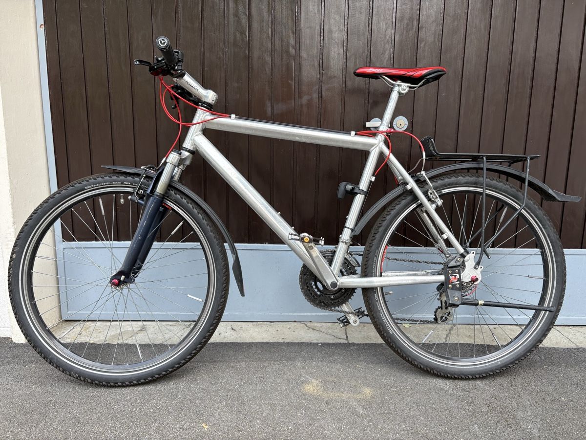 Biciclette: Mountain Bike Aluminium – Usato da Zürich venduto da car_wz9v