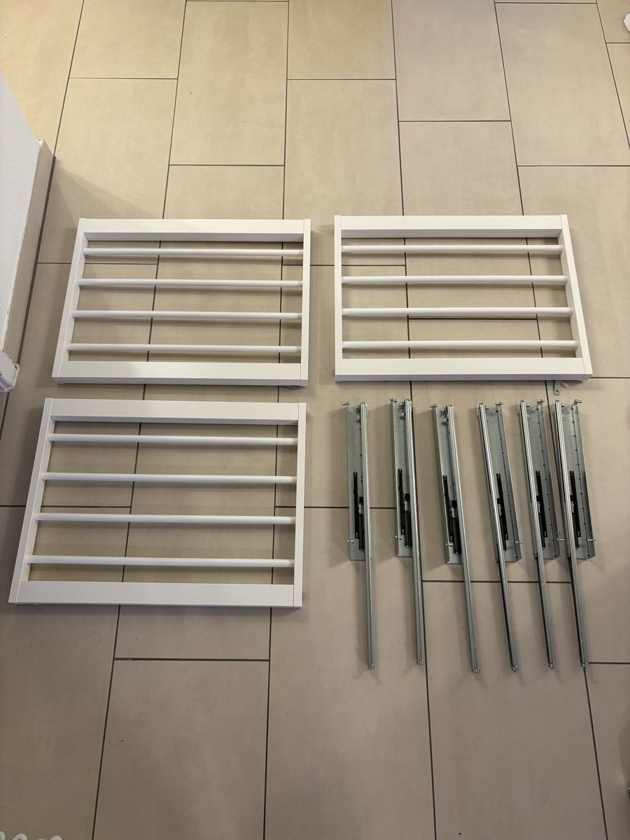 Ikea Appendiabiti: IKEA Hosenaufhängung – Usato da Jona venduto da mar.nath