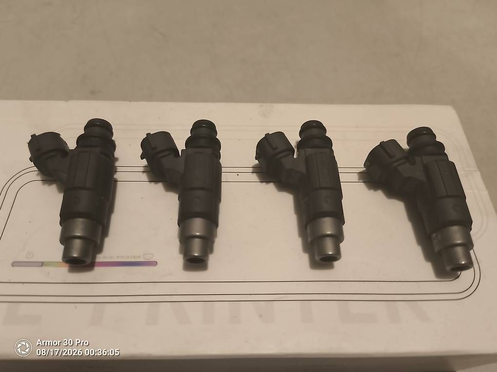 Sonstiges Fahrzeugzubehör: injecteurs CDH166 – Gebraucht aus La Roche FR von zan_29yx
