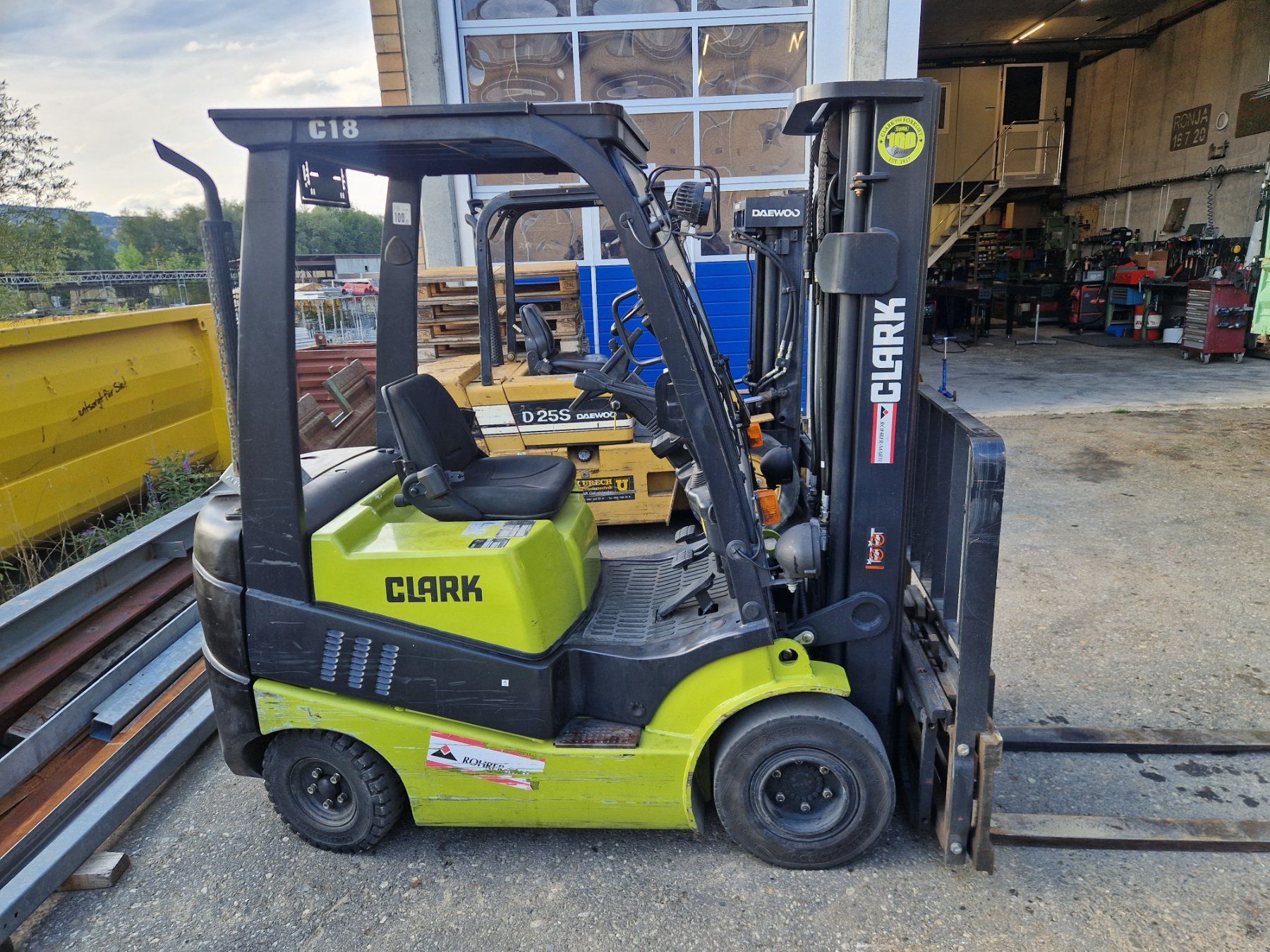 Clark Carrelli elevatori e a forche: Stapler Clark Diesel – Usato da Hochdorf venduto da Honauer89 1