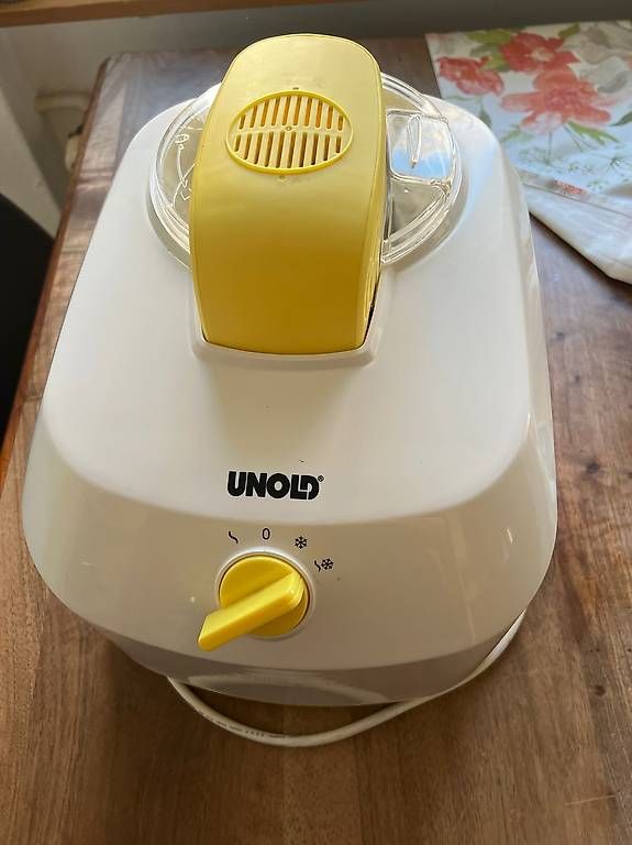 Elettrodomestici da cucina: Unold Eismaschine 48879 - Sommer Eis selber machen! – Usato da Domat/Ems venduto da chrislassi