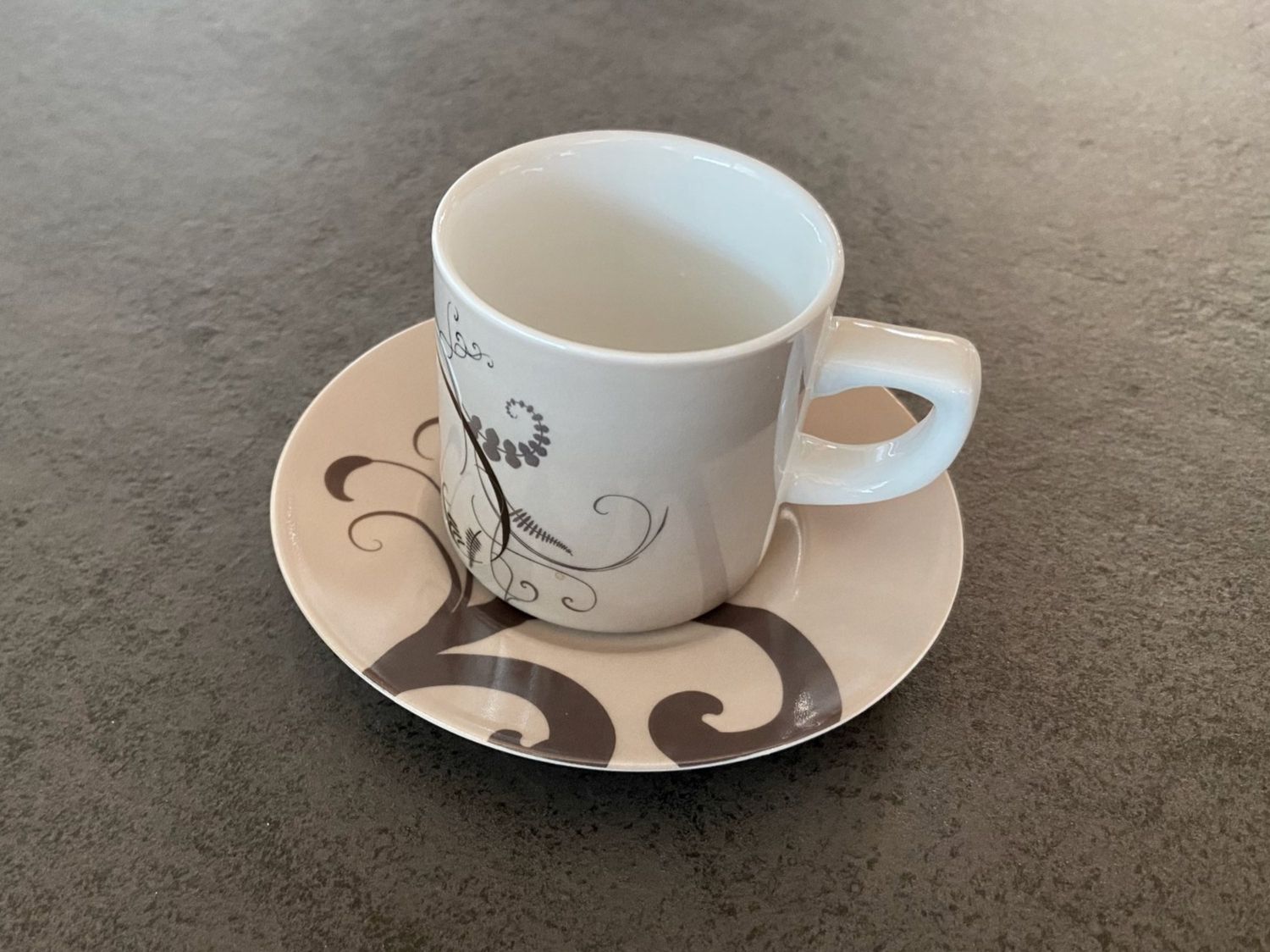 Pfister Tazze: Espressotasse Möbel Pfister 2009 – Usato da Birr venduto da Jamonline