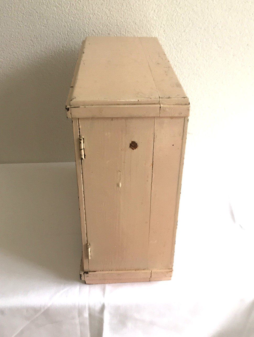 Jouets: Puppen Kleiderschrank – D'occasion à Minusio par Mer66 1