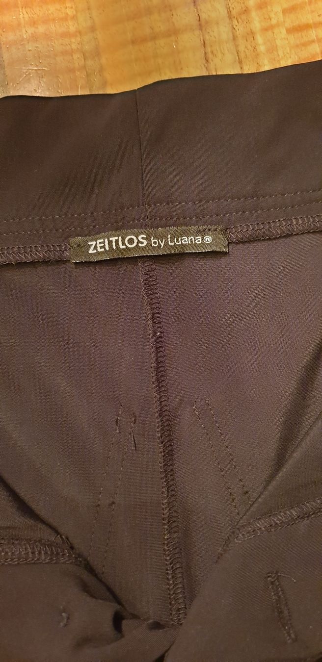 Zeitlos by Luana Hosen: Zeitlos by Luana – Neu und originalverpackt aus Walterswil BE von Taburettli 2