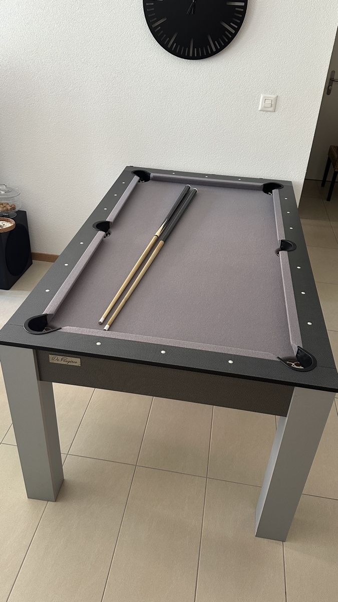 Tables de billard: TABLE A MANGER / BILLARD – D'occasion à Vevey par Frenchyinswiss1800