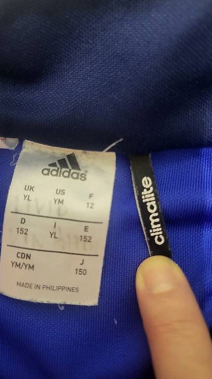 Maillots de corps & Pantalons: Adidas Trainings-Shirt – D'occasion à Baar par Famar5 1