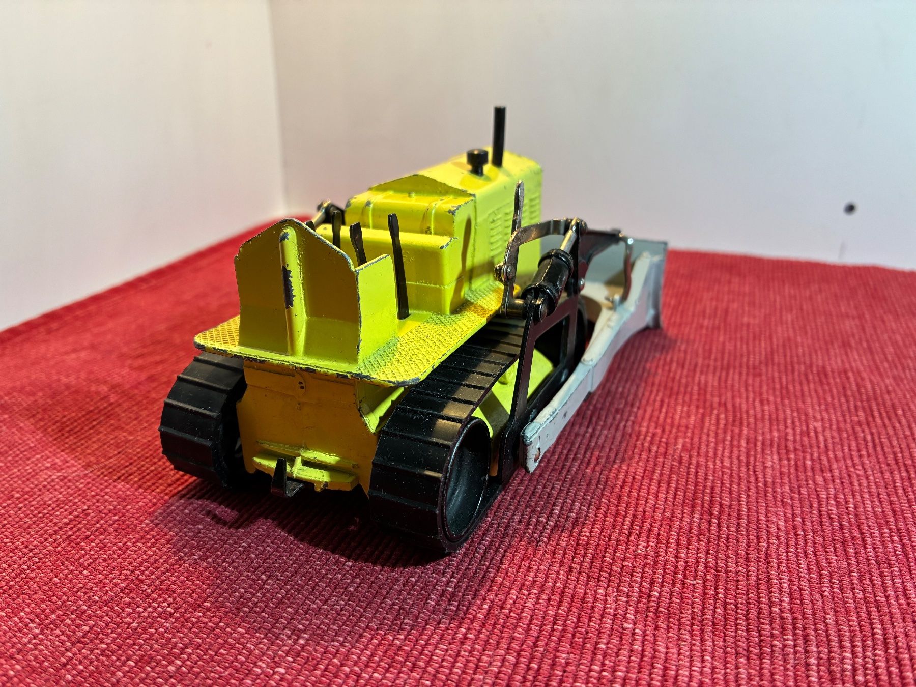 Dinky Toys Modellini d'auto: Dinky Bulldozer – Usato da Gümmenen venduto da Supererland 2