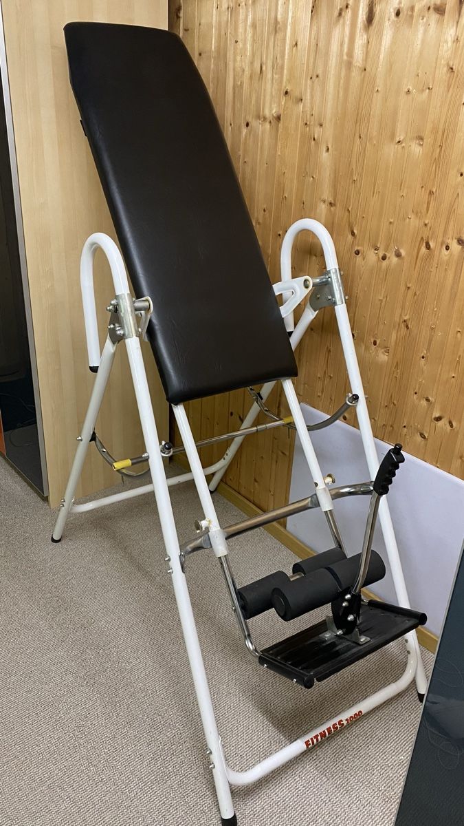 Attrezzature mediche: Fitness 2000 Inversionstisch - Rückentrainer, – Nuovo (secondo la descrizione) da Breitenbach venduto da Waslosbratan 1