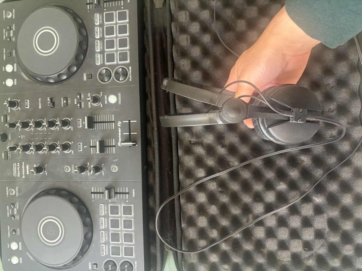 Pioneer Console di mixaggio: DDJ FLX4 - DJ Set mit Kopfhörern – Nuovo (secondo la descrizione) da Lausanne venduto da cla_65jw 1