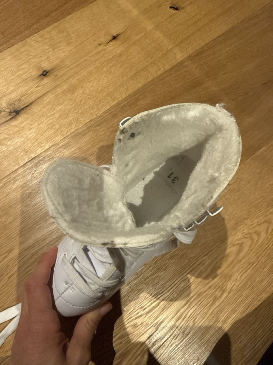 Schlittschuhe: Schlittschuhe Gr. 31 – Gebraucht aus Geroldswil von emi1980 1