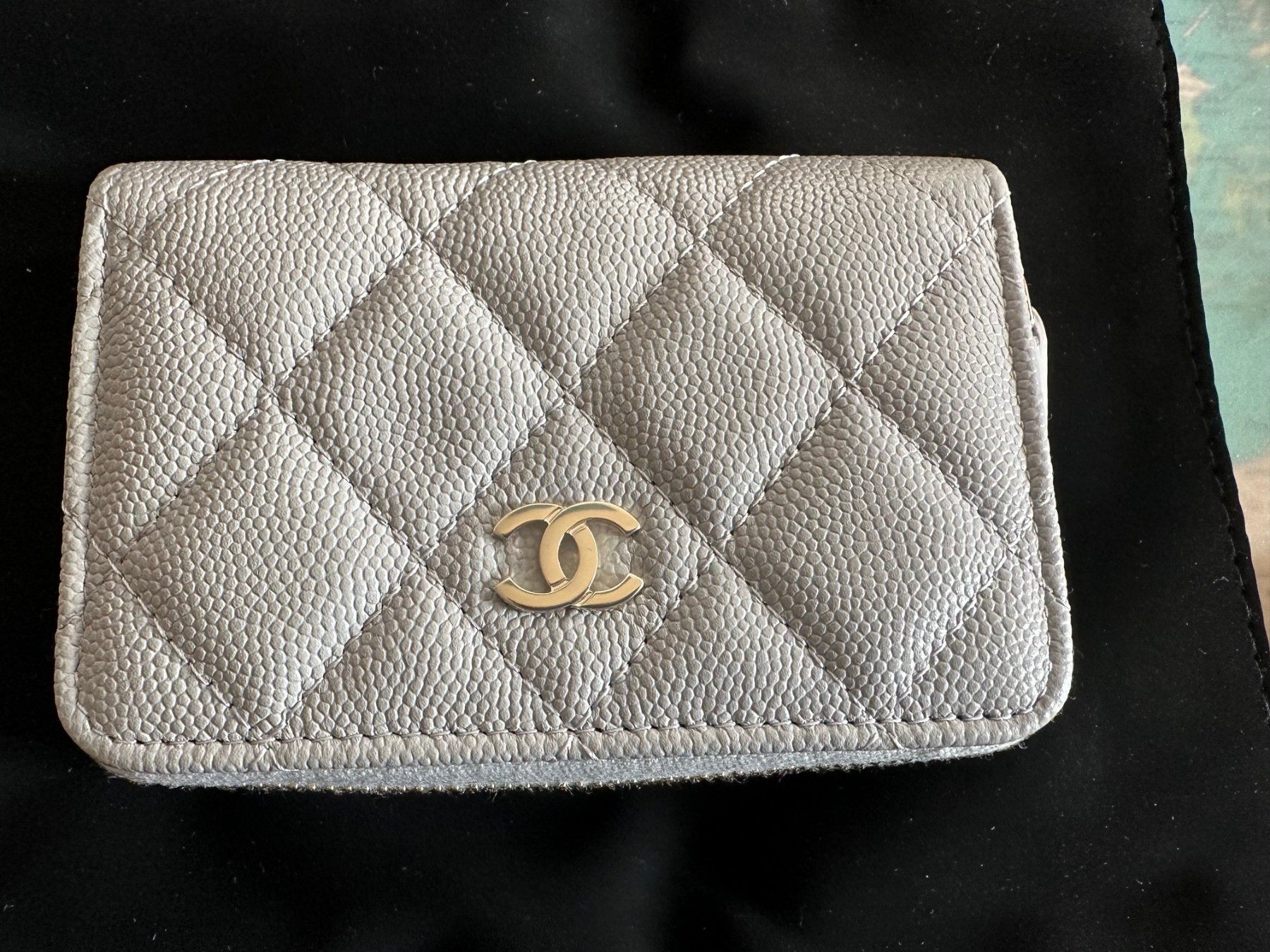 Chanel Taschen für Damen: Chanel Zip Coin Geldbörse – Neu und originalverpackt aus Winterthur von chanel_love