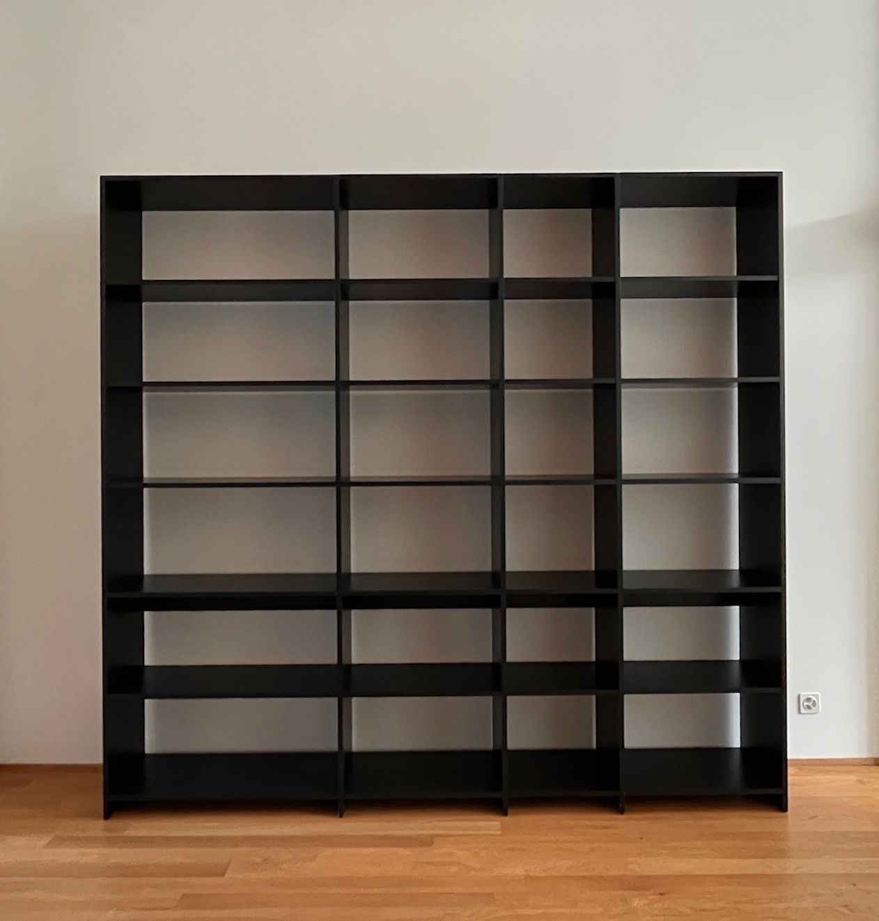 Scaffali: regalsystem upw . ulrich p. wieser . wb form – Usato da Basel venduto da Rmo4000