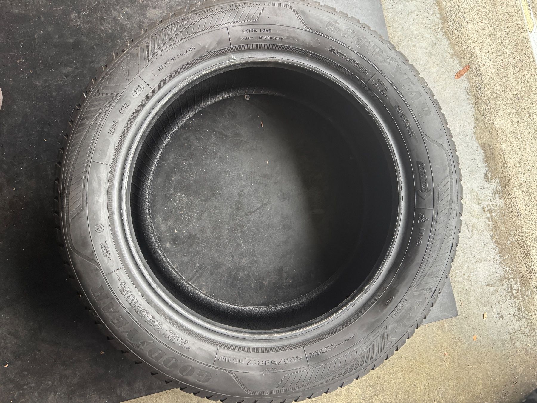 Goodyear Pneus & Kompletträder: 225/55R17 – Gebraucht aus Widen von Dinero02