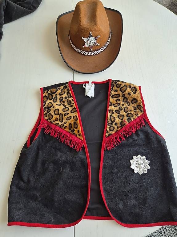 Costumi: Cowboy Fasnachtskostüm – Usato da Jona venduto da cri_8k9k