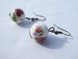 Vintage Ohrhänger, Porzellanperlen mit Motiv, Modeschmuck