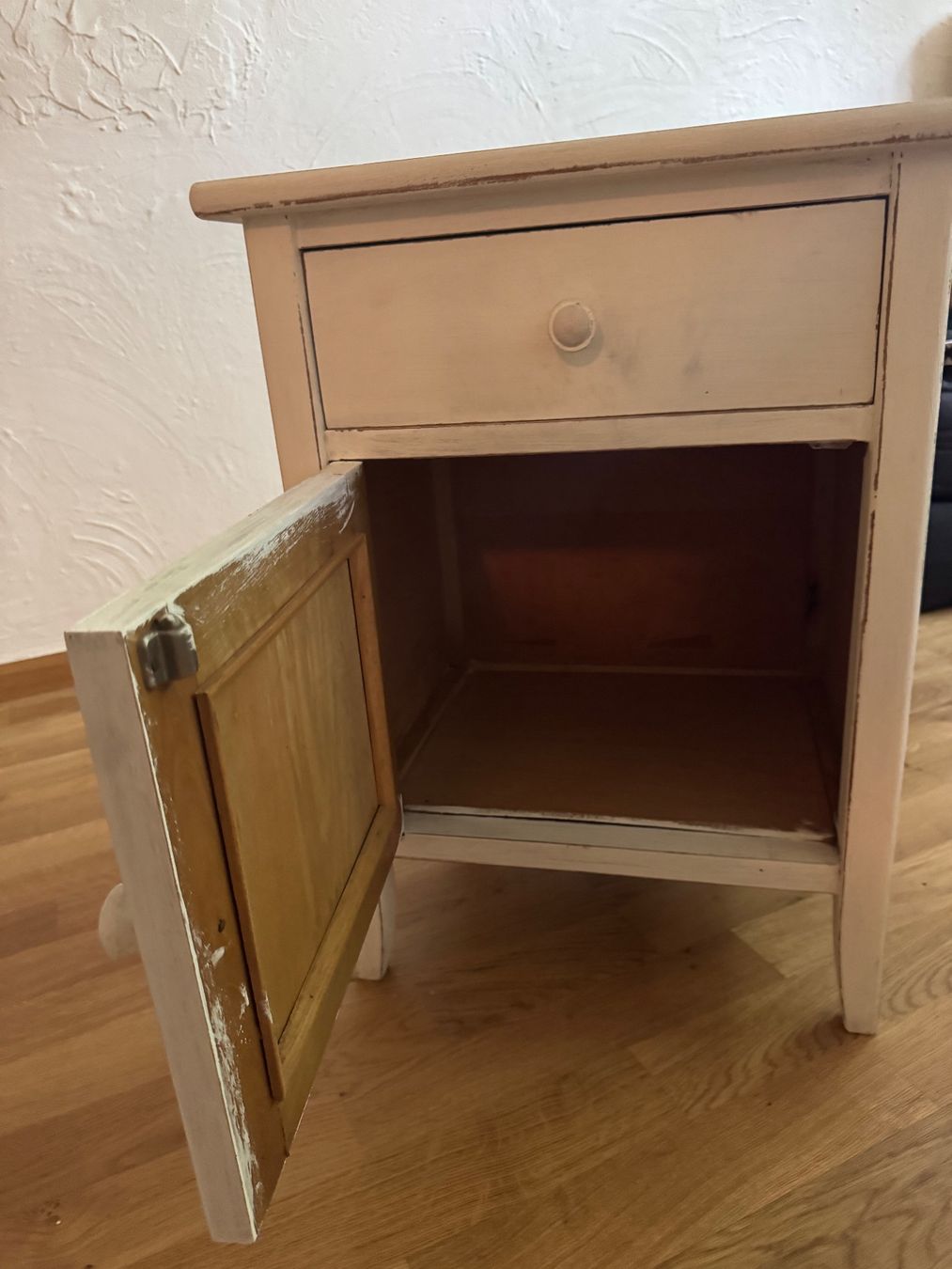 Comodini: Nachttisch / Beistelltischtisch Shabby chic 2 Stück – Usato da Münchenstein venduto da Connyj 1