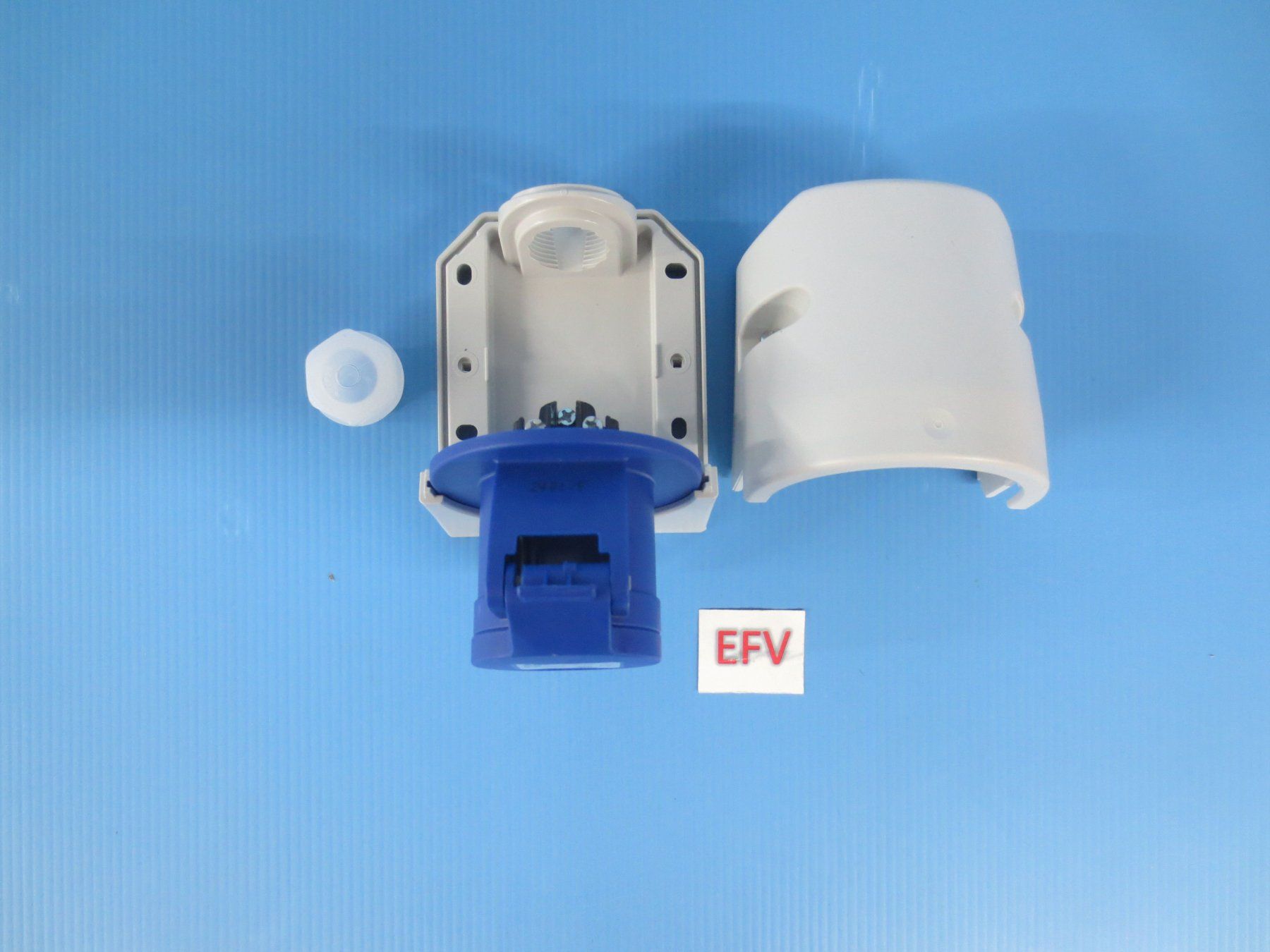 Stecker: CEE Steckdose 16A 3 polig 230V IP44 Neu – Neu (gemäss Beschreibung) aus Sulz LU von Elektrofachverkauf 5