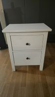 2 Ikea Hemnes Nachttische