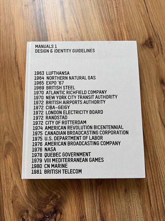 Libri: UNIT EDITIONS  Manuals 1 Design and Identity Guidelines – Usato da Zürich venduto da My_little_boutique 2