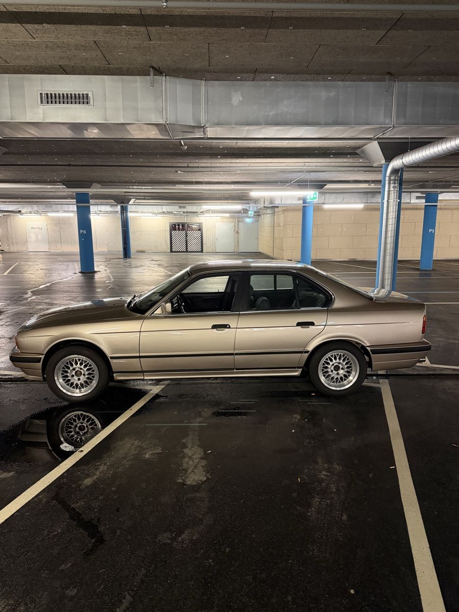 BMW Automobili: Bmw 525ia – Usato da Nidau venduto da dondurres 5