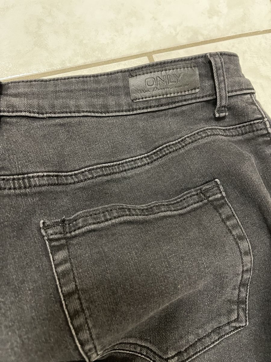 Jeans: Jeans Only – Usato da Bühler venduto da kidisg 2