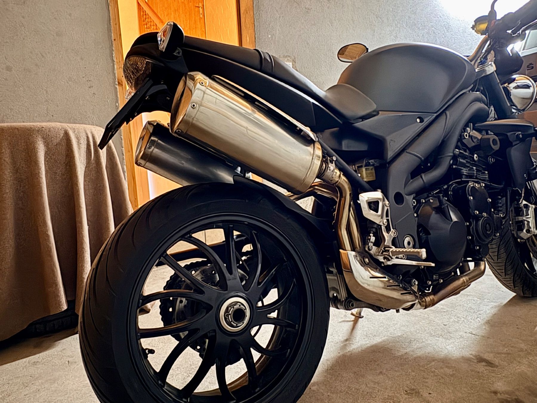 Triumph Strada: Triumph Speed Triple 1050 – Usato da Grimisuat venduto da raf_dy7d 2