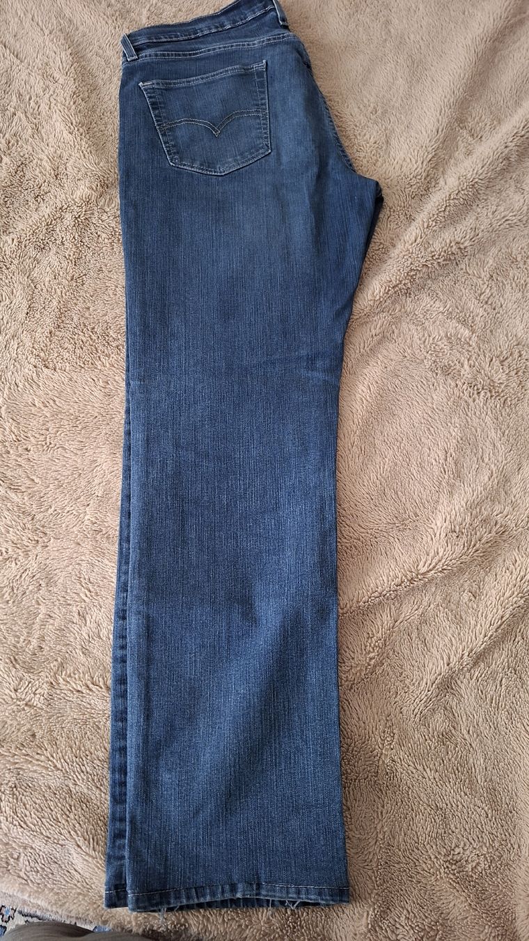 Levi's Jeans: Levi's vintage jean  – Usato da Chiasso venduto da Pat_chuli 2