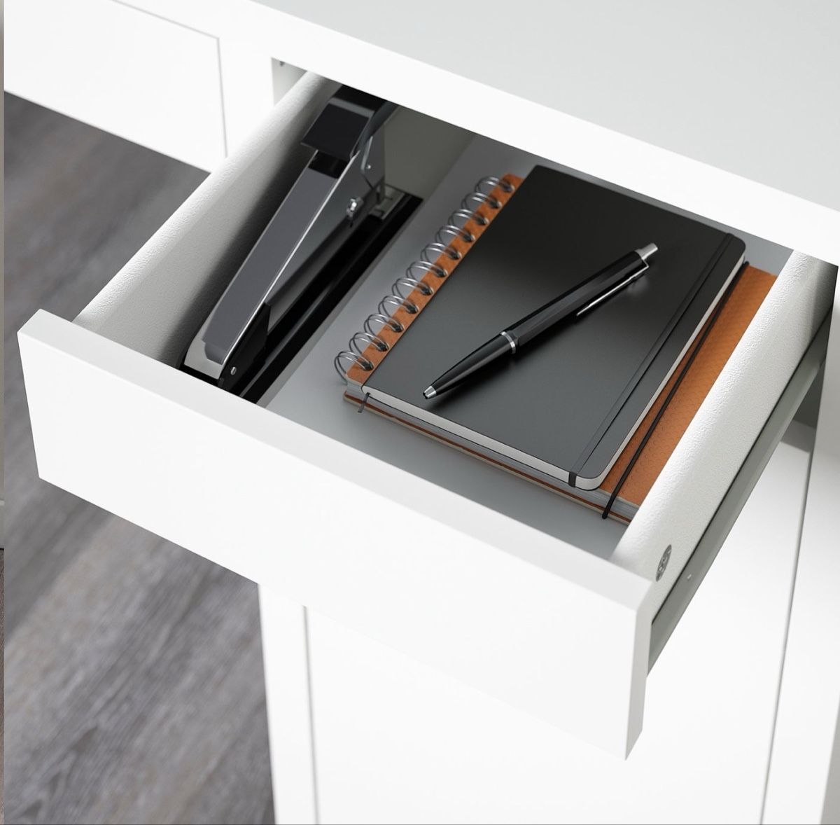 Schreibtische: IKEA MICKE bureau 105x50 – Gebraucht aus Lausanne von leonor.cmpl 2