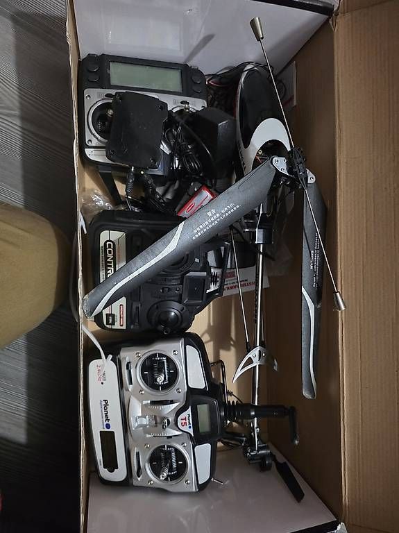 RC Modellbau: Helicoptere RC multiples accessoires – Gebraucht aus Lausanne von yannaroundtheworld 1