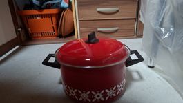 cooler  roter retro Hochtopf zu verkaufen