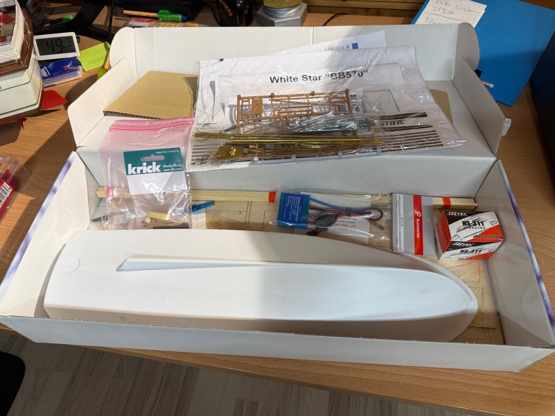 RC Kits de montage: 570 White Star – D'occasion à Linden par Helifreak81 1