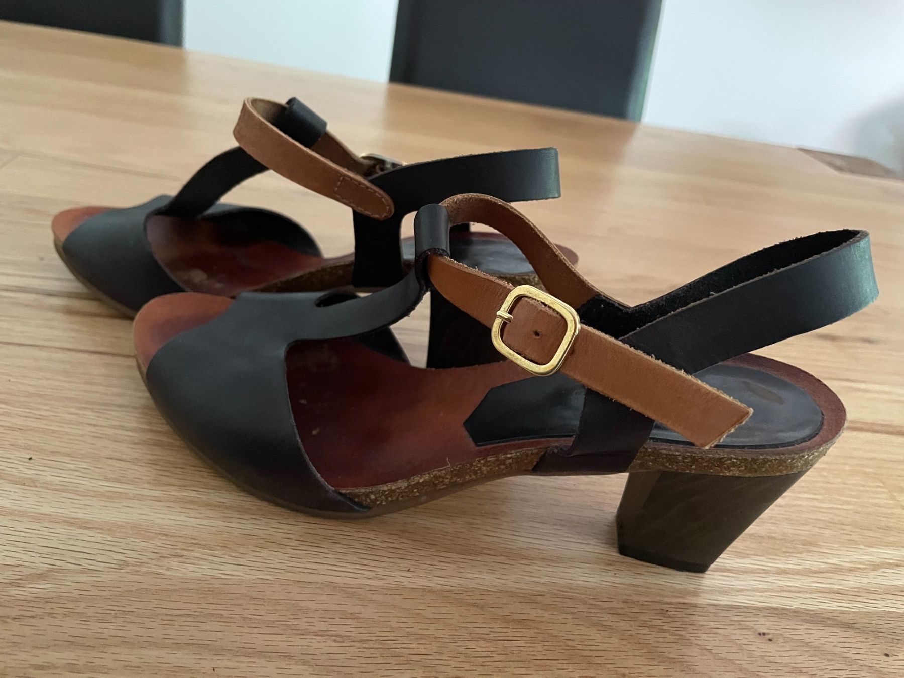 Scarpe da donna: Offene Sommerschuhe Grösse 39 - 40 – Usato da Brig venduto da Pfingstrose_3 3