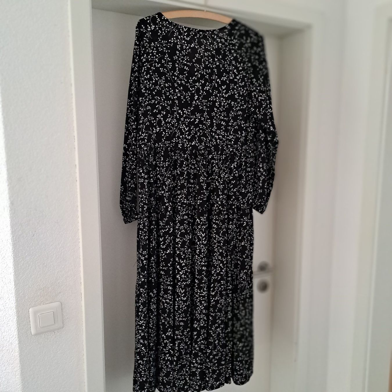 Vestiti: Damenkleid Lang Grösse 40/42,  Neu – Nuovo e nell'imballaggio originale da Orpund venduto da Ruessel10 2
