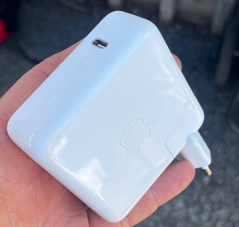 Caricabatterie: Apple 61W USB-C Power Adapter – Usato da Sion venduto da Hphn 1