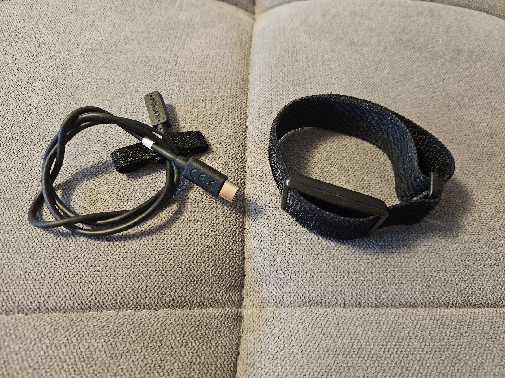 Polar Smartwatch: Polar Loop Gen 2 - sehr gute Zustand – Nuovo (secondo la descrizione) da Lömmenschwil venduto da Lewis52