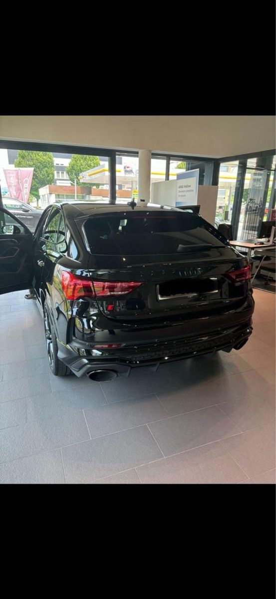 Audi Automobili: Audi Q3 RS – Usato da Abtwil AG venduto da WatchLab 4
