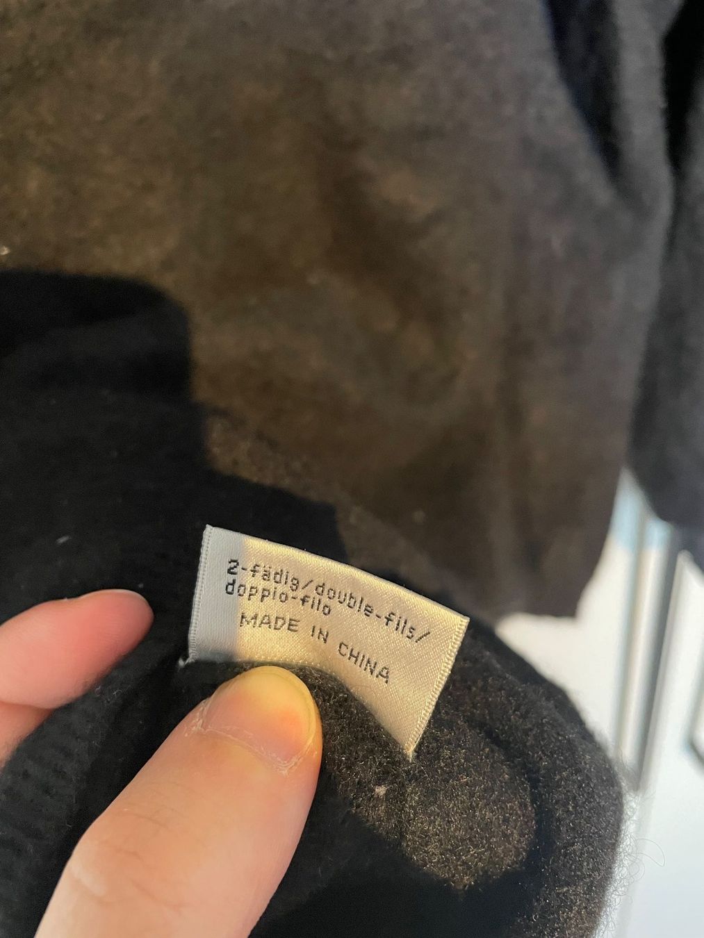 Pulls & Sweat-shirts: Schwarzer Kaschmir Pullover, Top Zustand – D'occasion à Zürich par k42m 3