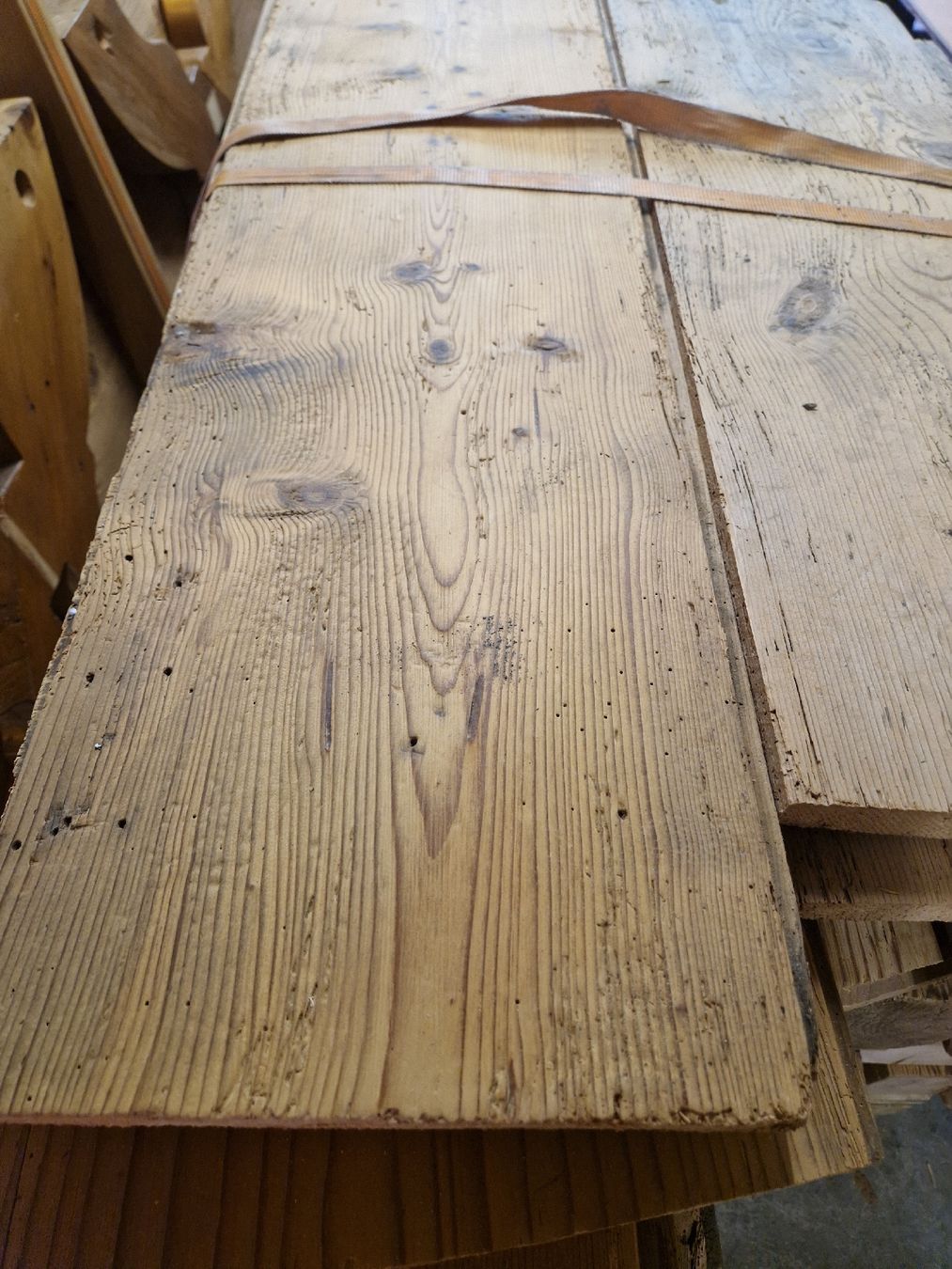 Articoli in legno: Altholz gebürstet – Usato da Fläsch venduto da janineg90 3