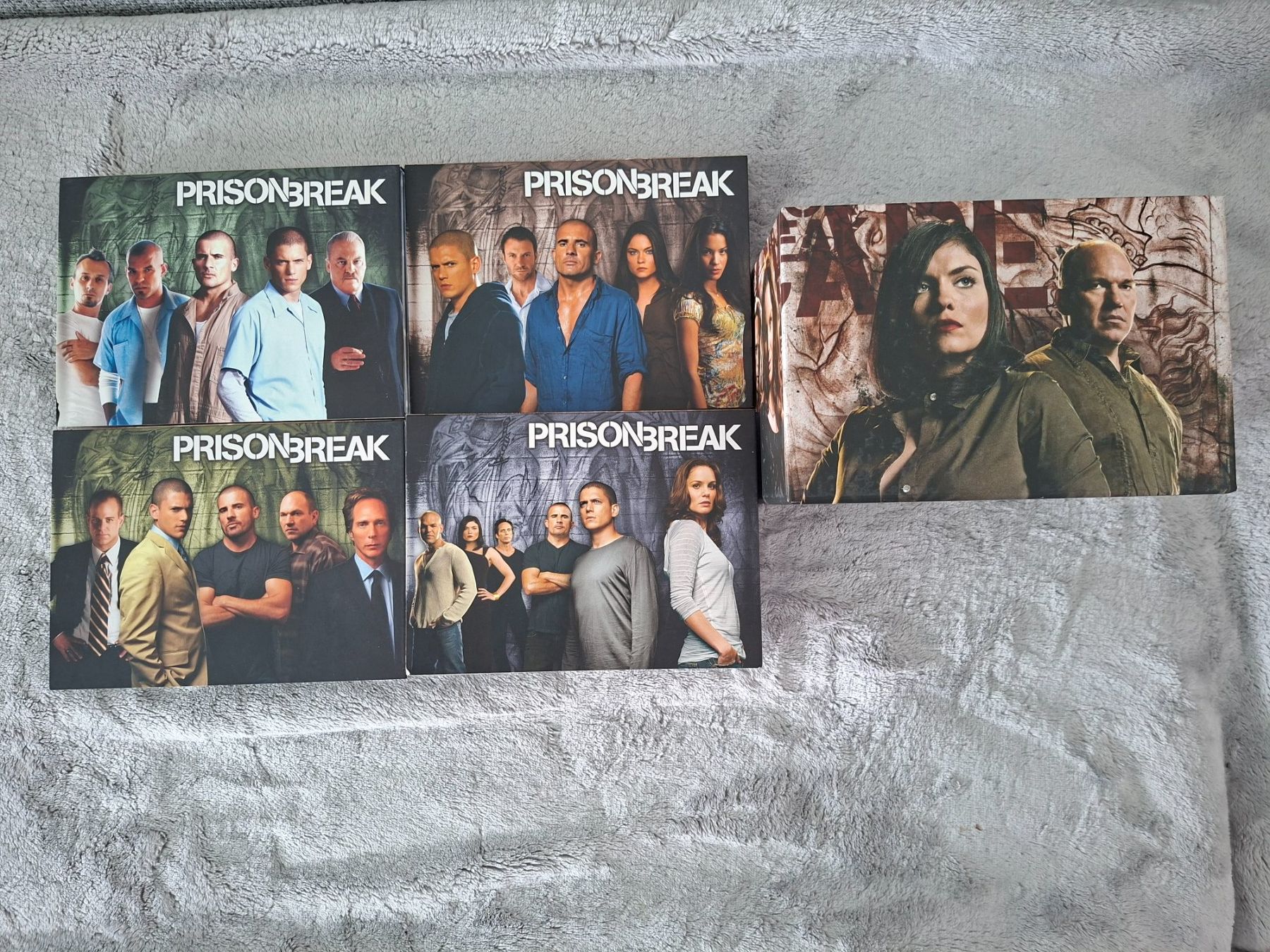 Tutti i DVDs: PRISON BREAK 1- 5 LIMITED - EDITION  !!! – Usato da Aesch BL venduto da Burschi59 2