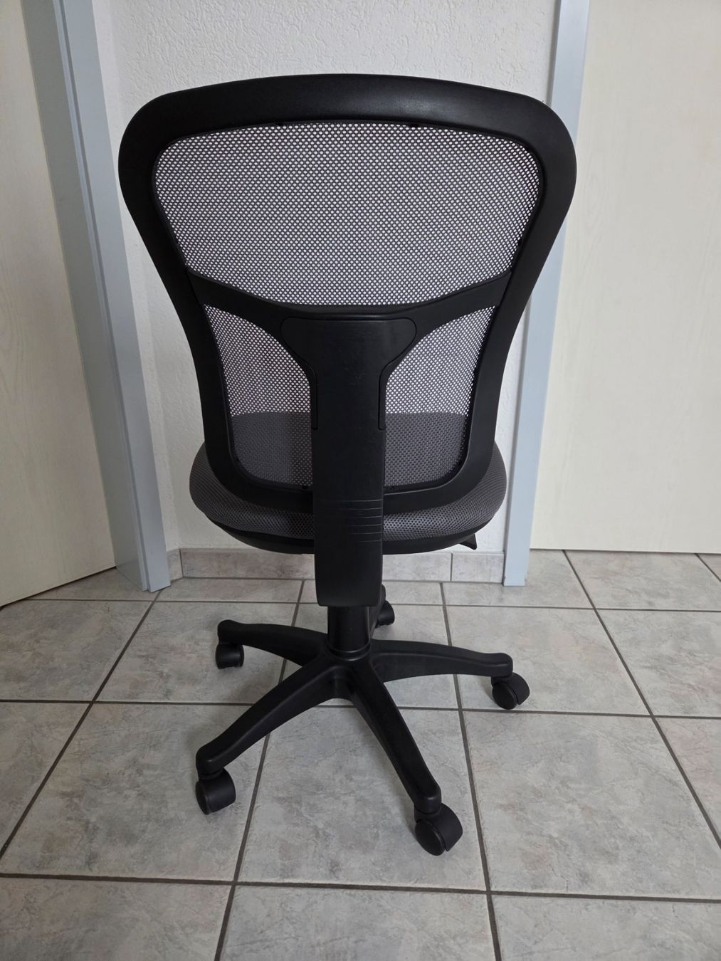 Sedie: Chaise de bureau grise – Usato da Courroux venduto da Soleilpat47 1