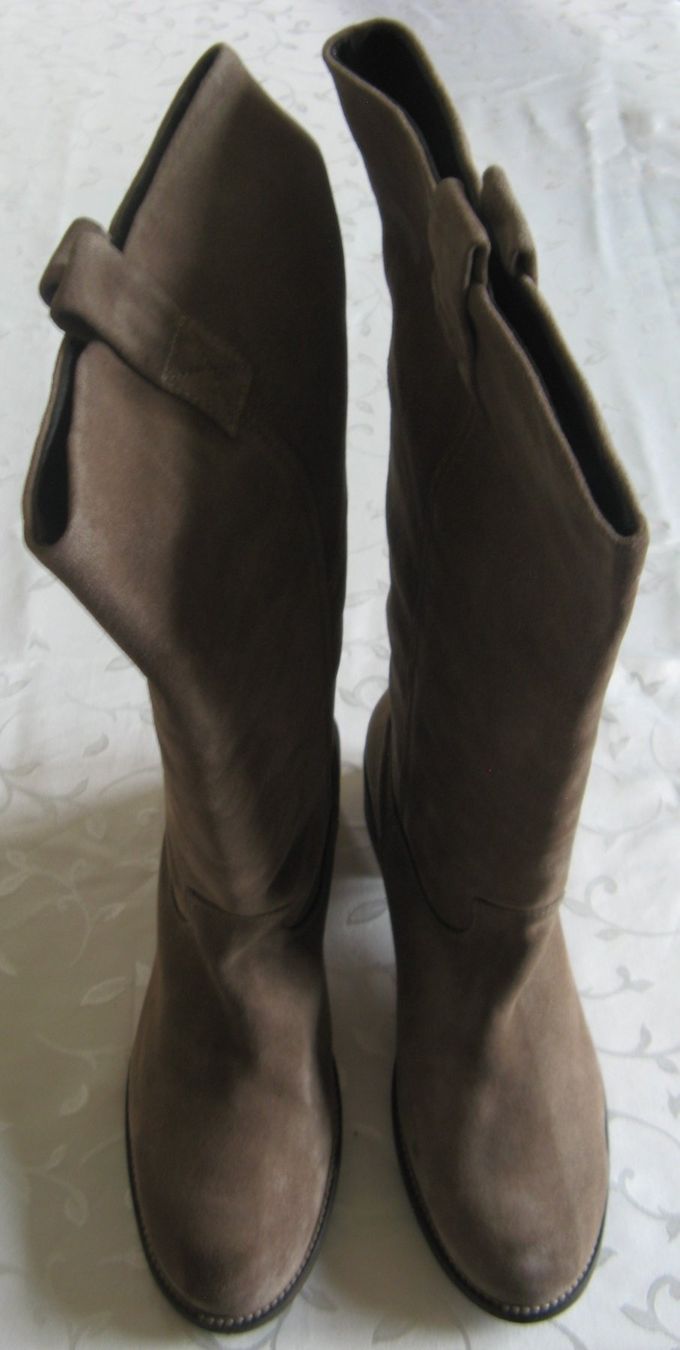 Scarpe da donna: Wildlederstiefel Damen Grösse 45 – Nuovo (secondo la descrizione) da Frauenfeld venduto da Interessent1
