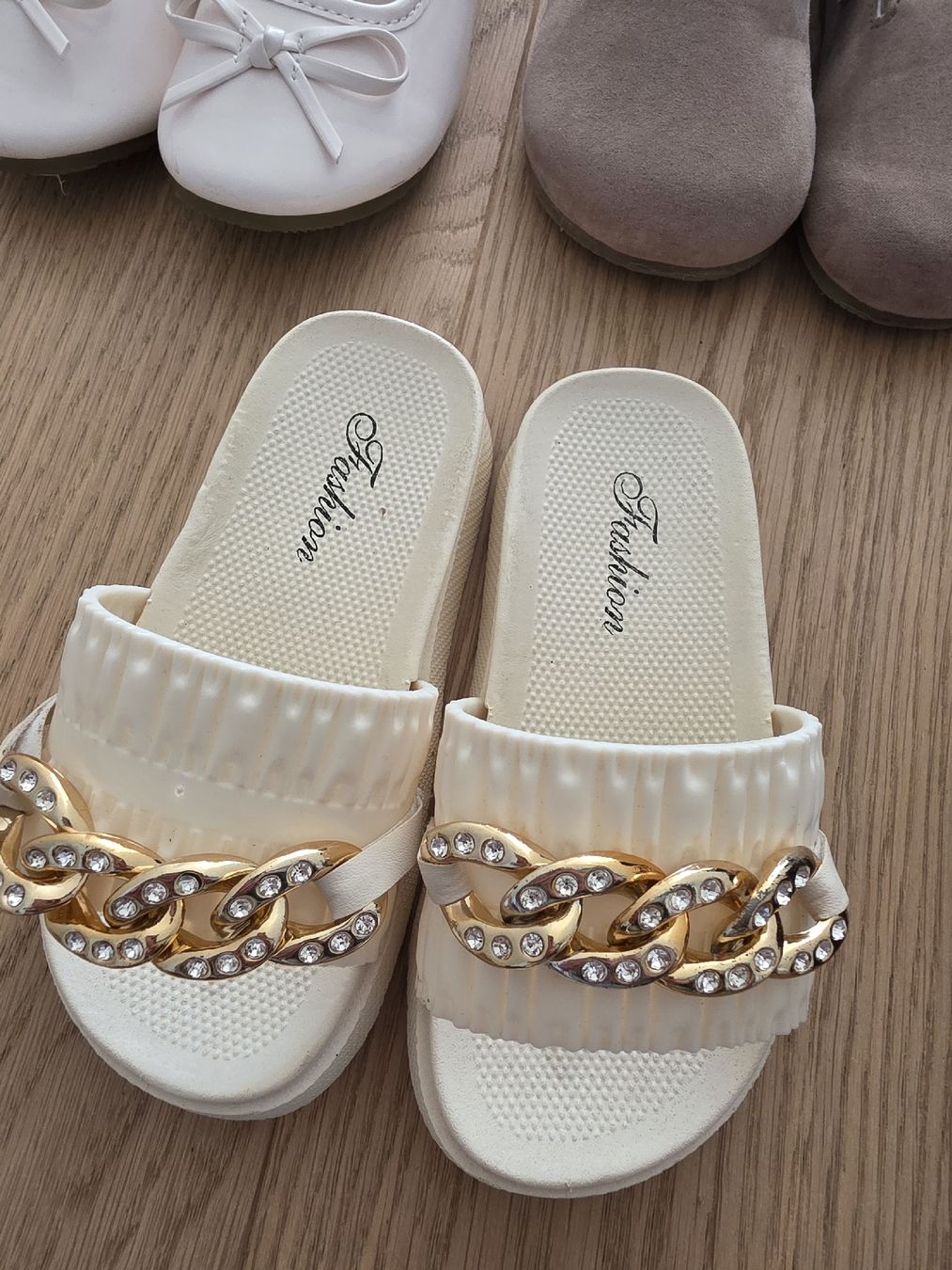 Scarpe per ragazzi: kinderschuhe/sandalen – Usato da Walenstadt venduto da Jna_69pm 2