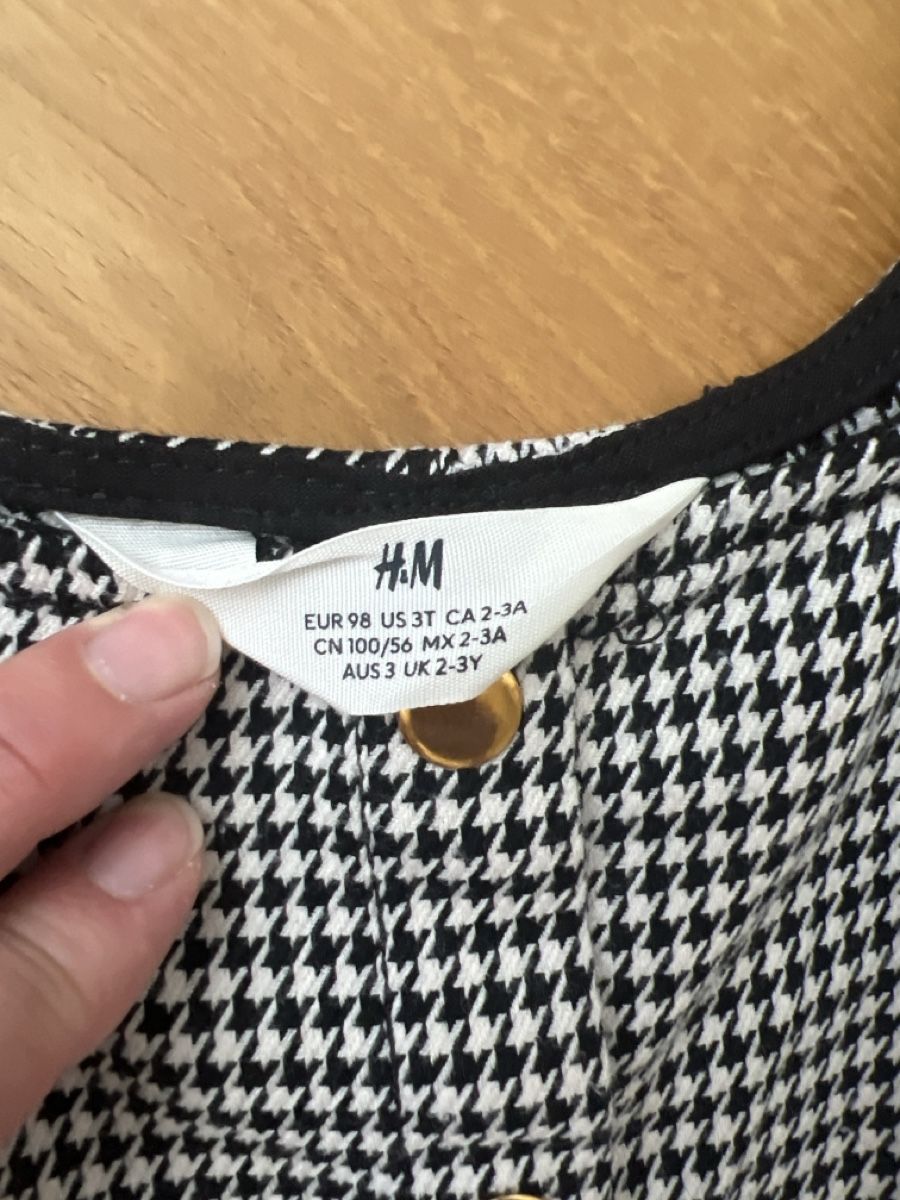 H&M Vestiti & Gonne: Kleid mit Karomuster und Knöpfen Grösse 98 – Usato da Recherswil venduto da ch0_y9gb 1
