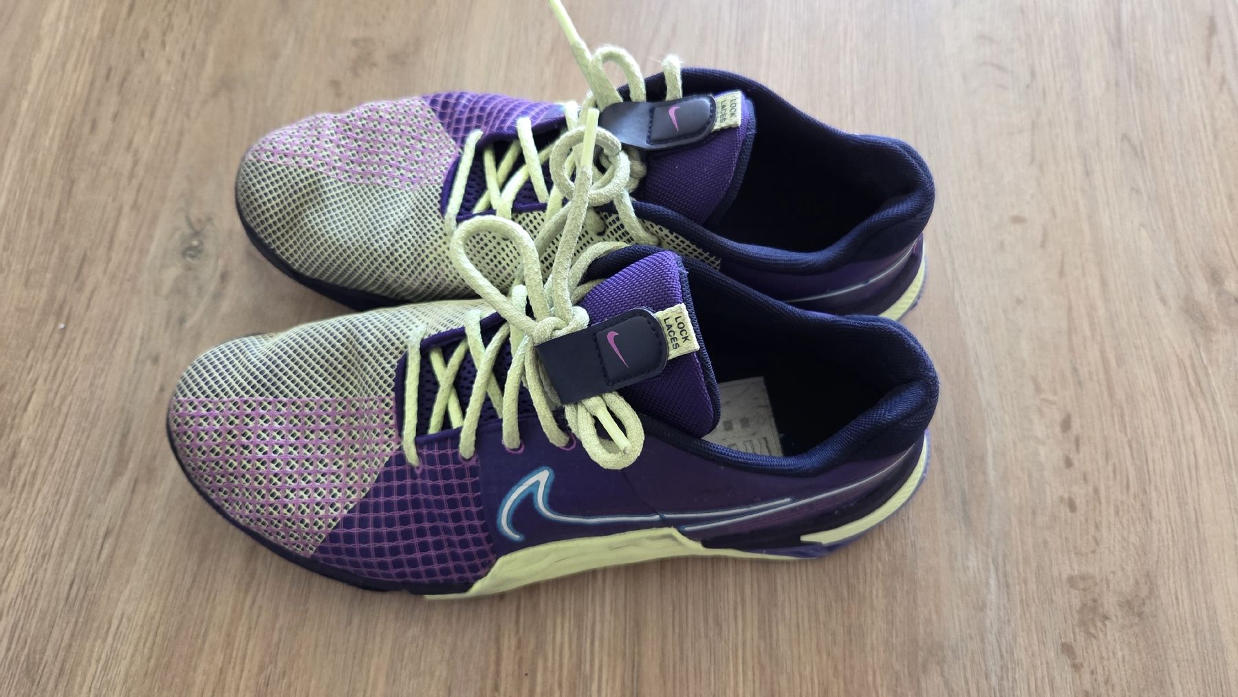 Nike Scarpe da uomo: Nike Metcon 8 AMP Deep Violett Barely Volt 46 – Usato da Tentlingen venduto da Gio93