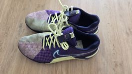 Nike Metcon 8 AMP Deep Violett Barely Volt 46