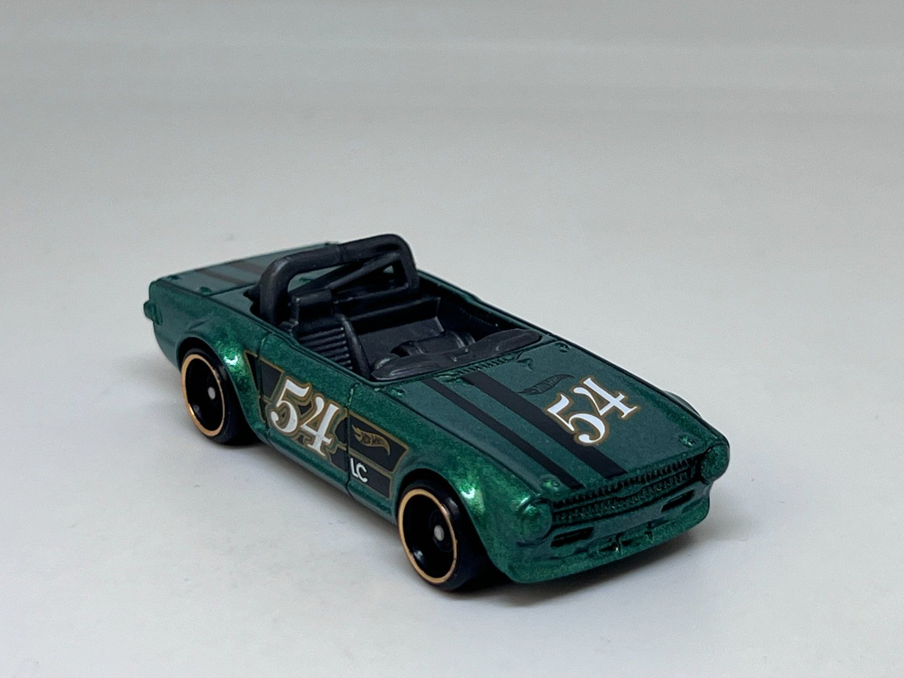 Hot Wheels Modellini d'auto: Hot Wheels Triumph TR6 #19 – Usato da Wildegg venduto da LaaBoutique