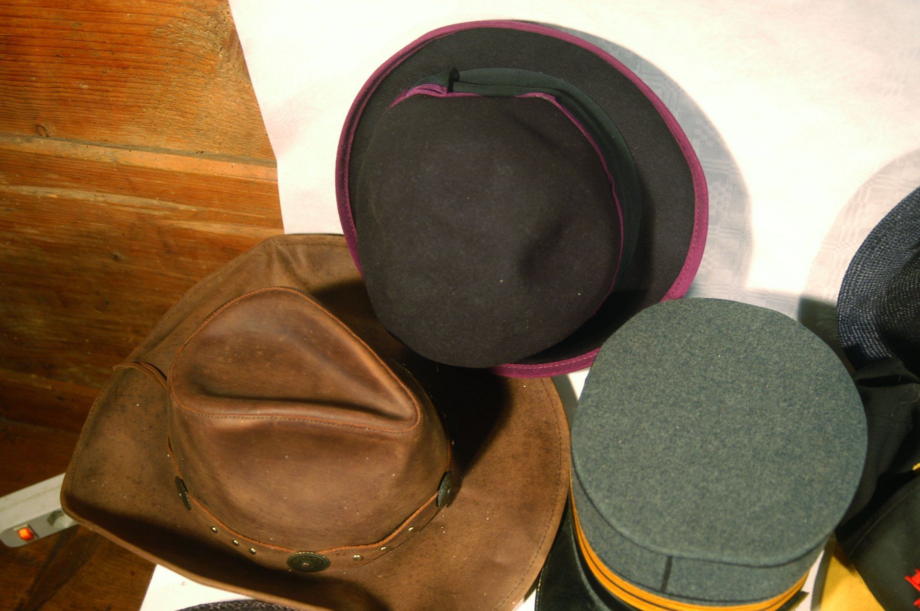 Hüte, Mützen & Caps: Hüte Diverse – Gebraucht aus Herisau von Wisen 1