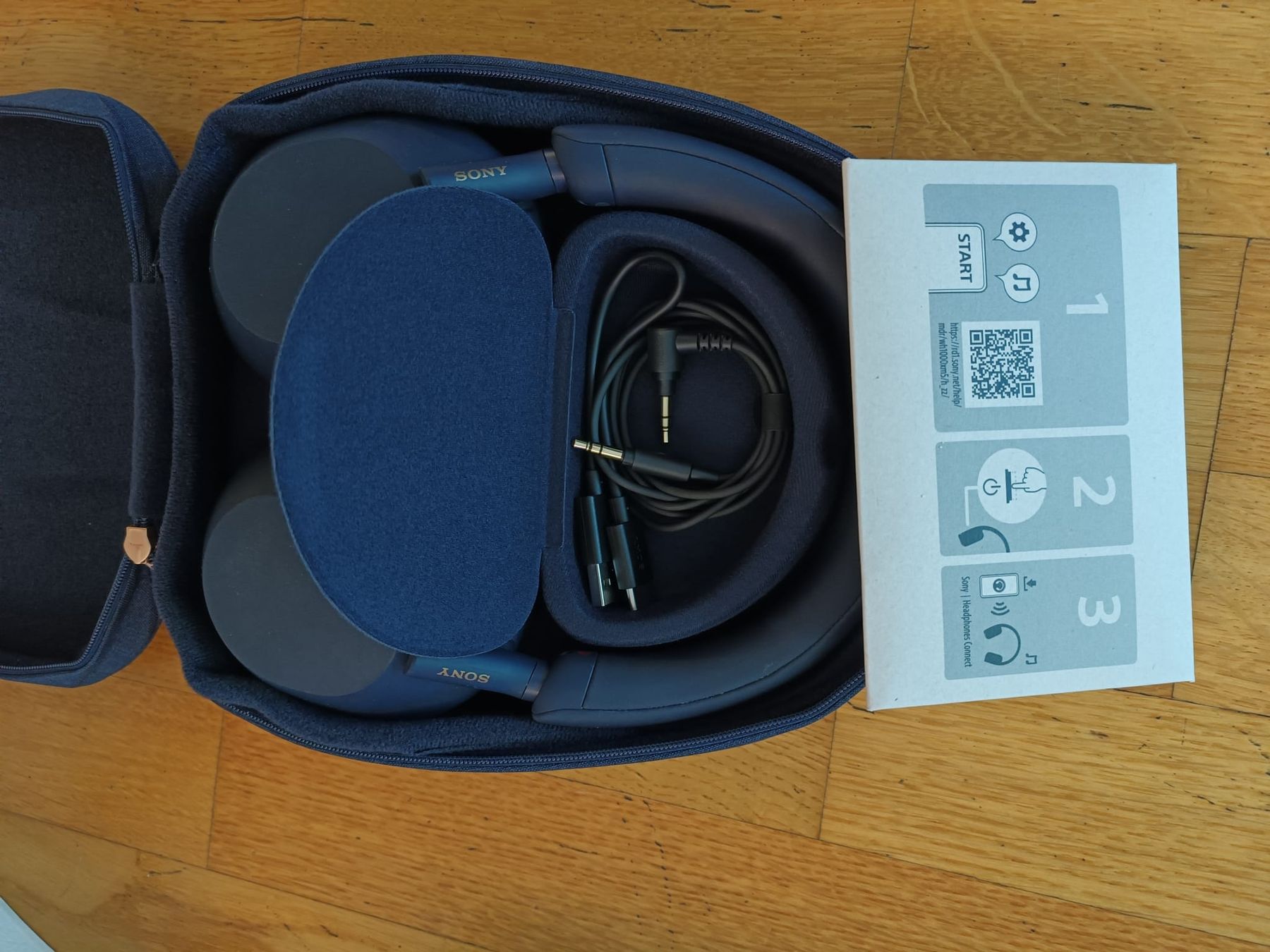 Sony Cuffie: Sony WH-1000XM5 Kopfhörer Midnight Blue – Usato da Zollikofen venduto da oyster_13 3