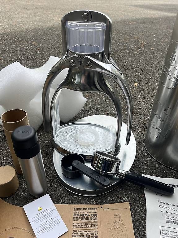 Machines à café & Machines à expresso: ROK Manuelle Espressomaschine – D'occasion à Binningen par Lumbatius 1